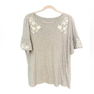 LOFT embroidered tee M
